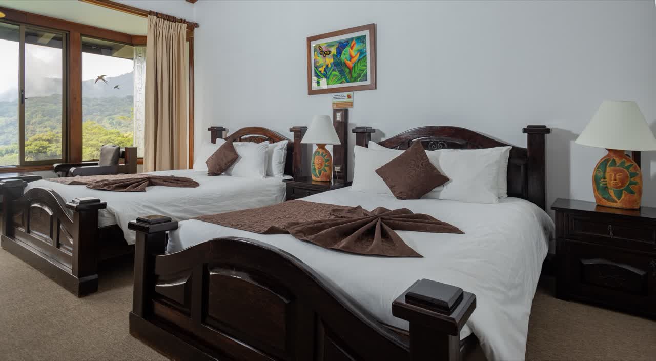 Mountain Suite room, bedroom view